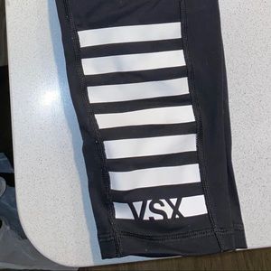 Victoria’s Secret sport capris leggings